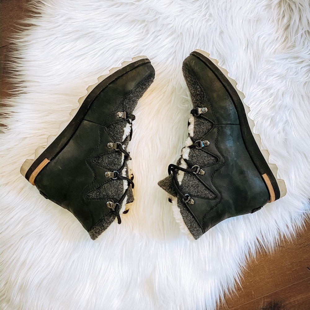 Sorel Black and Gray Women's Winter Hiking Boots